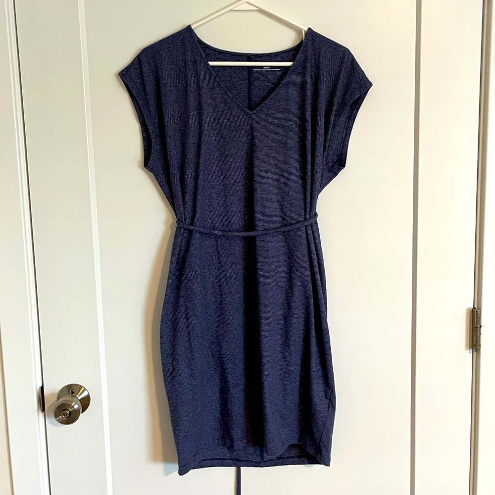 A Pea in the Pod Maternity Midi Dress